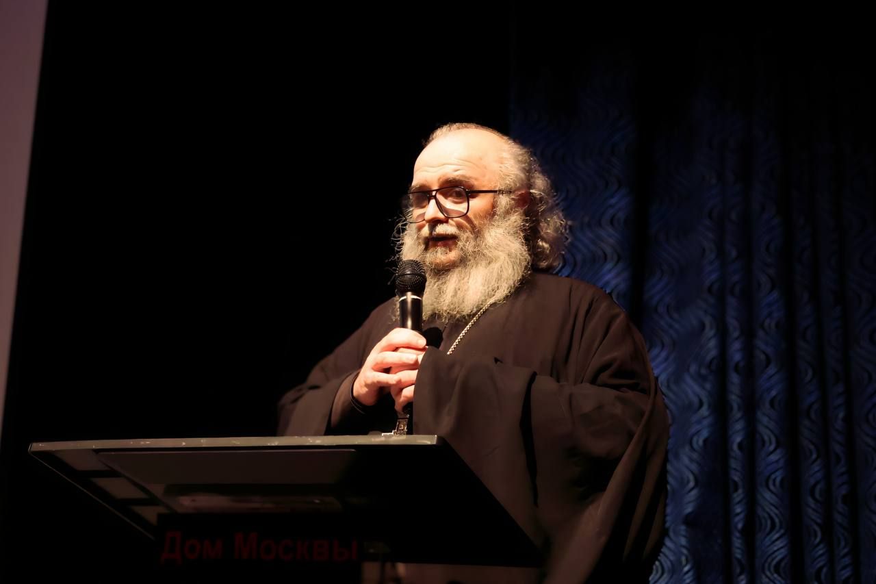 Музыкально-поэтический вечер «Блажен, кто посетил сей мир в его минуты роковые...»