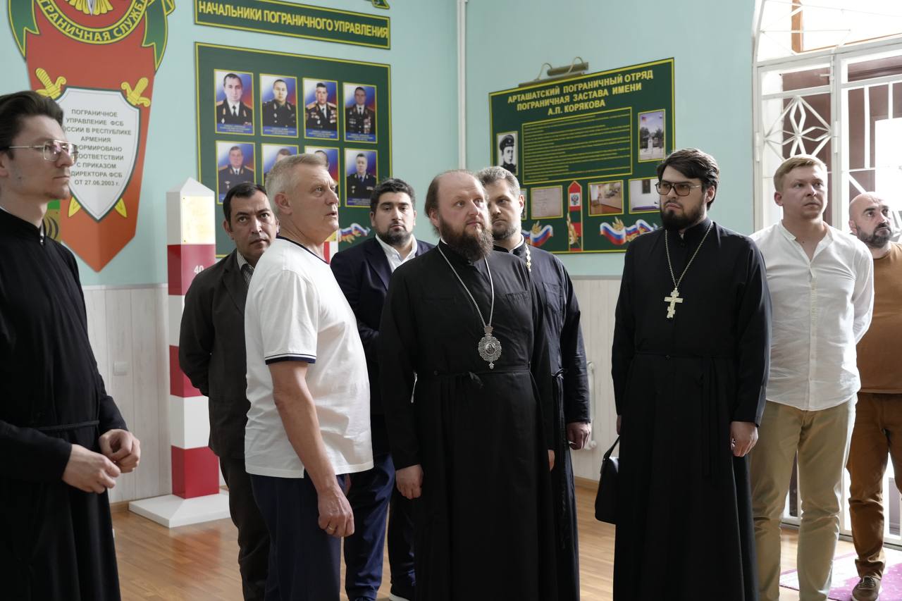 Архиерейское богослужение в Покровском храме города Еревана