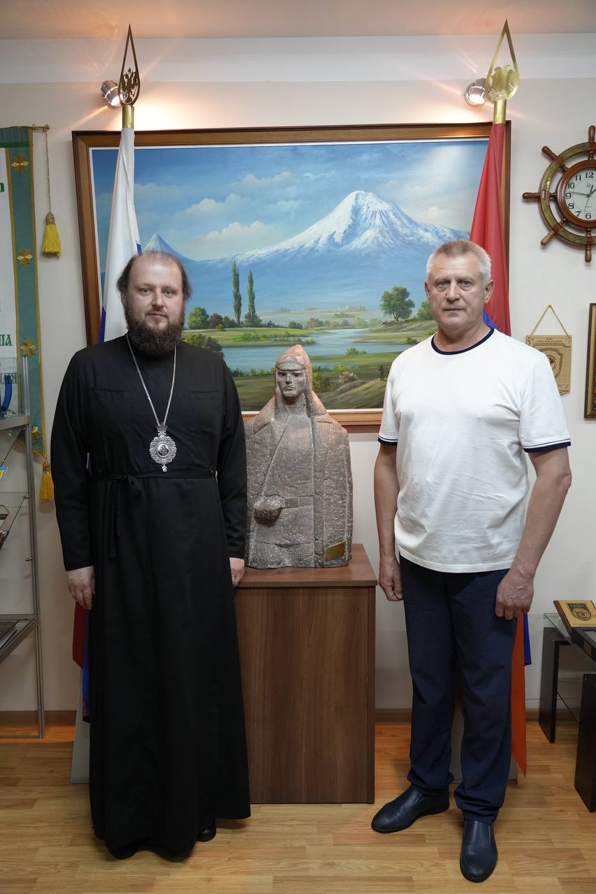 Архиерейское богослужение в Покровском храме города Еревана