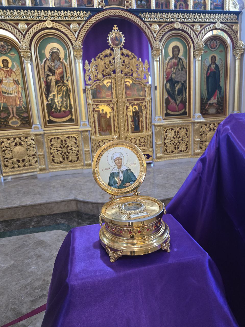 Святые мощи блаженной Матроны Московской пребывают в Крестовоздвиженском храме города Еревана