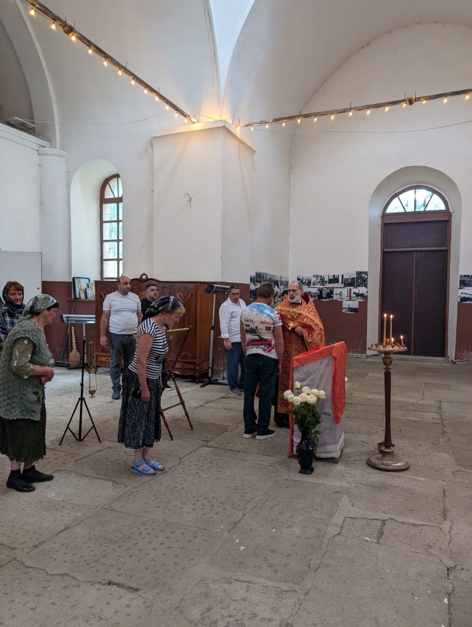 Царское служение: в Привольном открылась фотовыставка о династии Романовых