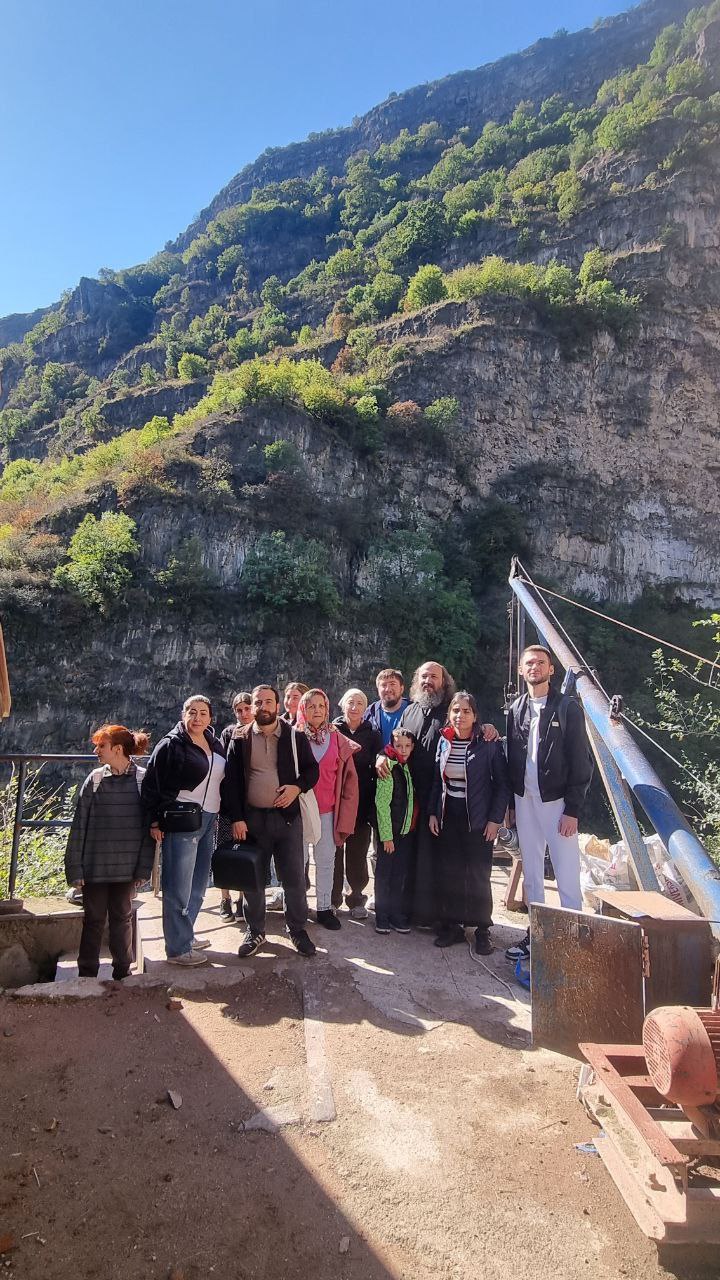 Поездка в монастырь Кобайр в Лорийской области