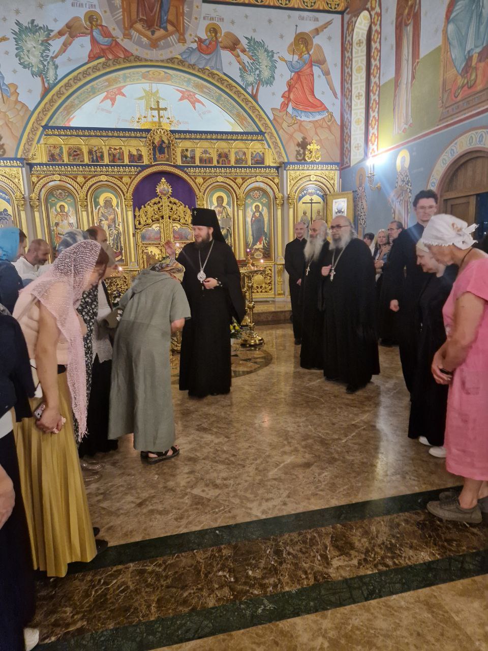 Архипастырское богослужение в Крестовоздвиженском храме города Еревана