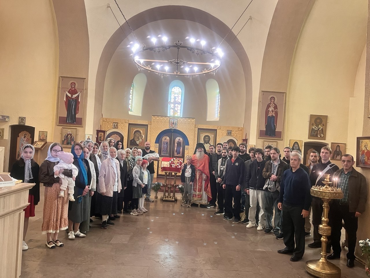 Престольный праздник в Крестовоздвиженском храме Еревана