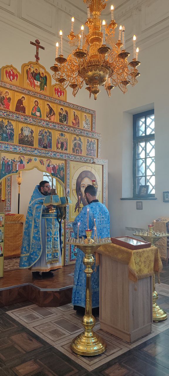 Празднование Введения во Храм Пресвятой Богородицы в храмах Ереванско-Армянской епархии.