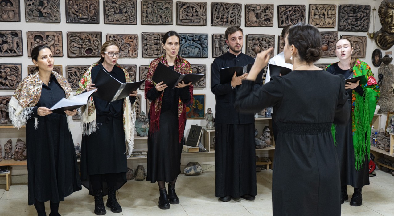 В рамках республиканского этапа Международных Рождественских чтений состоялся концерт молодежного и детского хоров Крестовоздвиженского храма