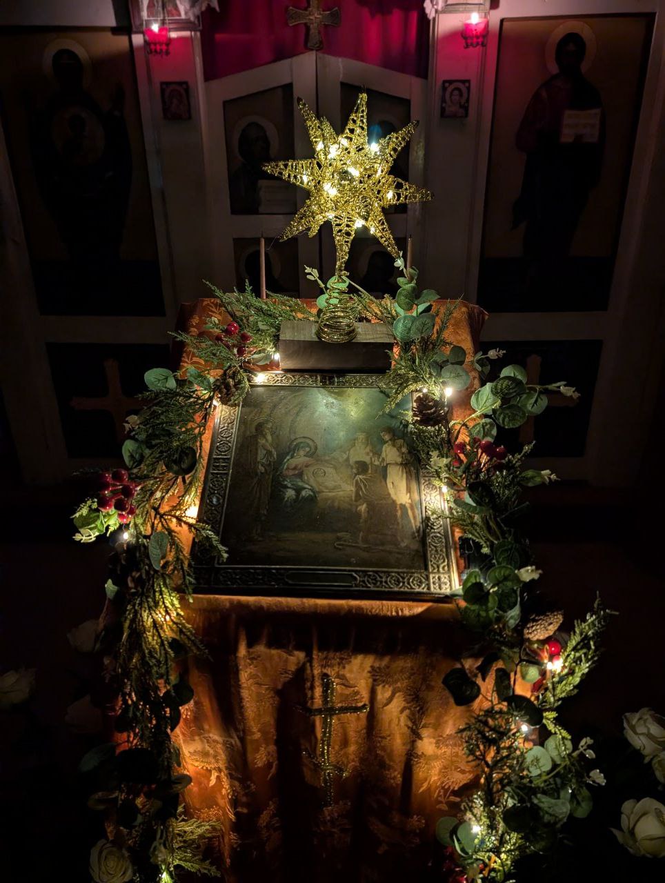 Празднование Рождества Господа Бога и Спаса нашего Иисуса Христа в храмах Ереванско-Армянской епархии: фоторепортаж