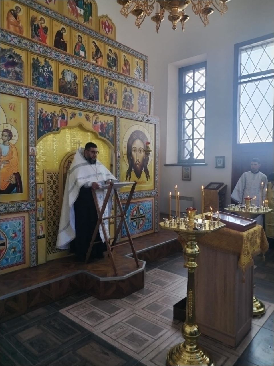 Празднование Рождества Господа Бога и Спаса нашего Иисуса Христа в храмах Ереванско-Армянской епархии: фоторепортаж