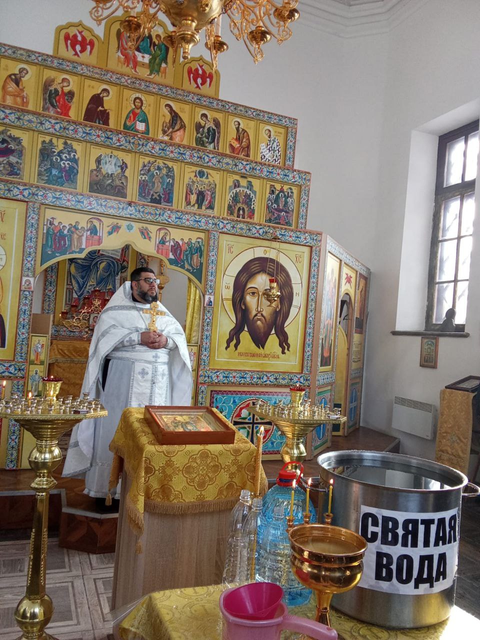 Празднование Святого Богоявления и Крещения Господа Бога и Спаса нашего Иисуса Христа в храмах Ереванско-Армянской епархии: фоторепортаж