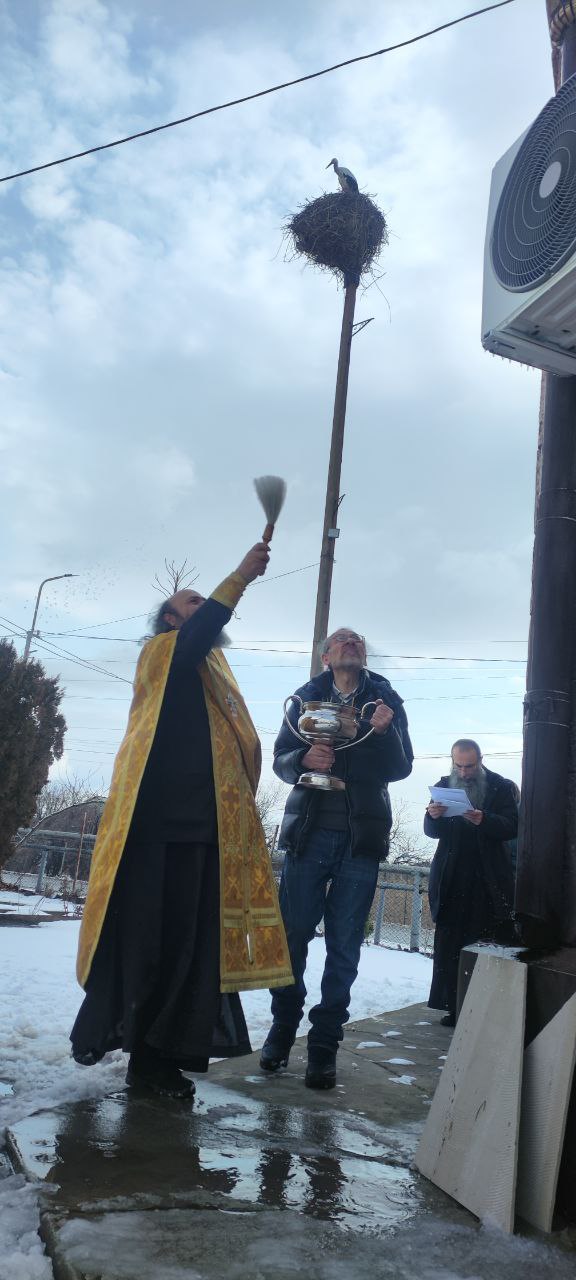 Празднование Святого Богоявления и Крещения Господа Бога и Спаса нашего Иисуса Христа в храмах Ереванско-Армянской епархии: фоторепортаж