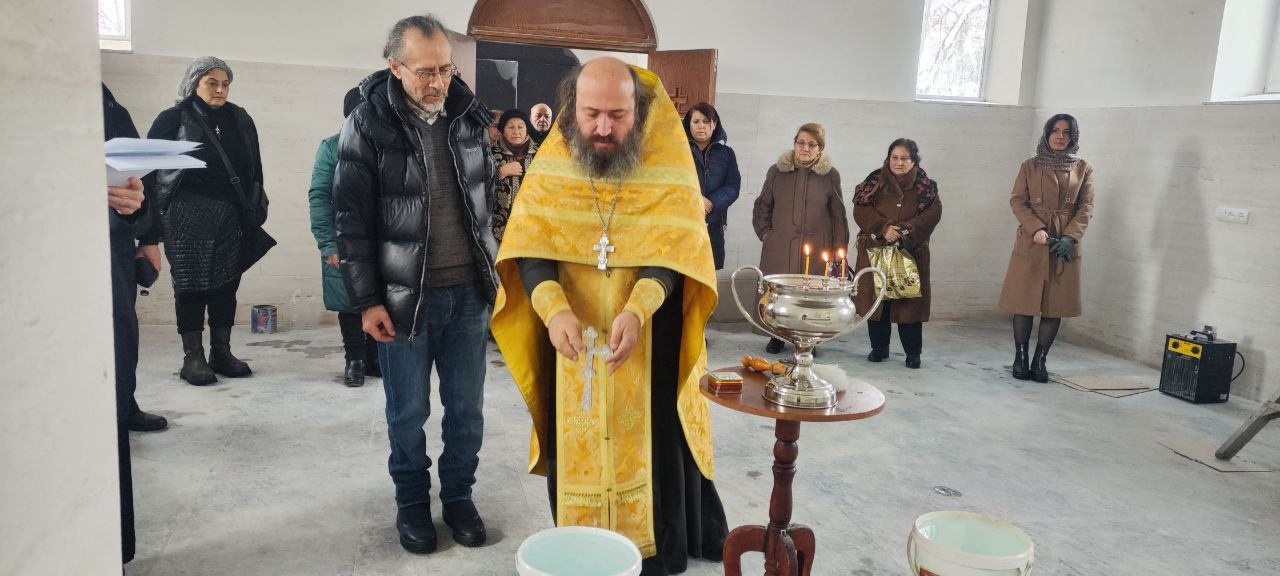 Празднование Святого Богоявления и Крещения Господа Бога и Спаса нашего Иисуса Христа в храмах Ереванско-Армянской епархии: фоторепортаж