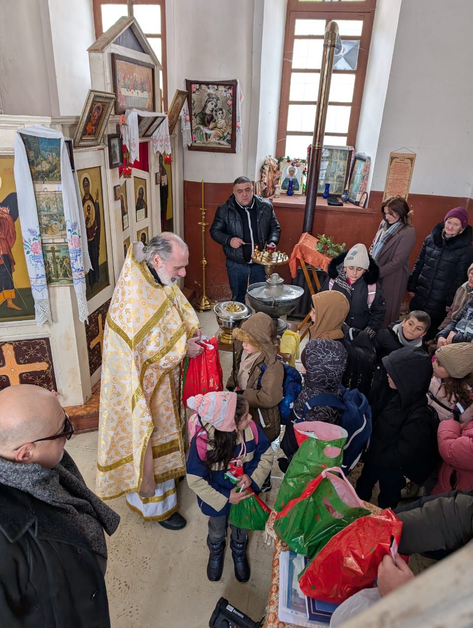 Празднование Святого Богоявления и Крещения Господа Бога и Спаса нашего Иисуса Христа в храмах Ереванско-Армянской епархии: фоторепортаж