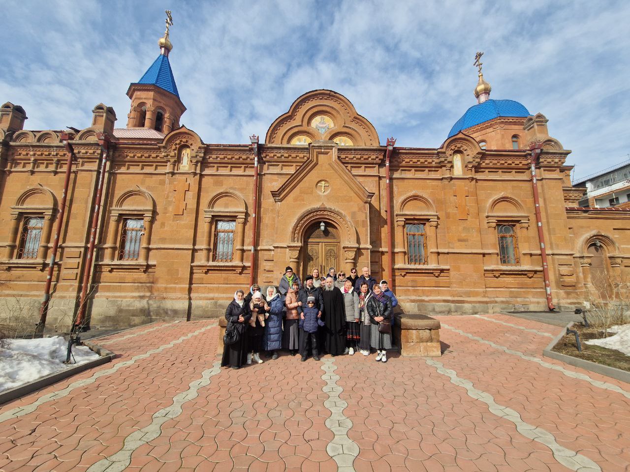Группа паломников из Подмосковья посетила святыни Армении