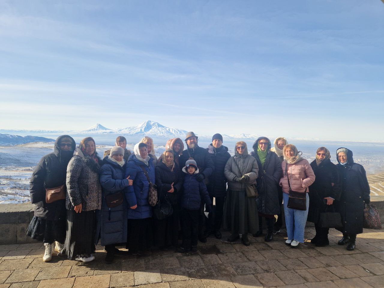 Группа паломников из Подмосковья посетила святыни Армении