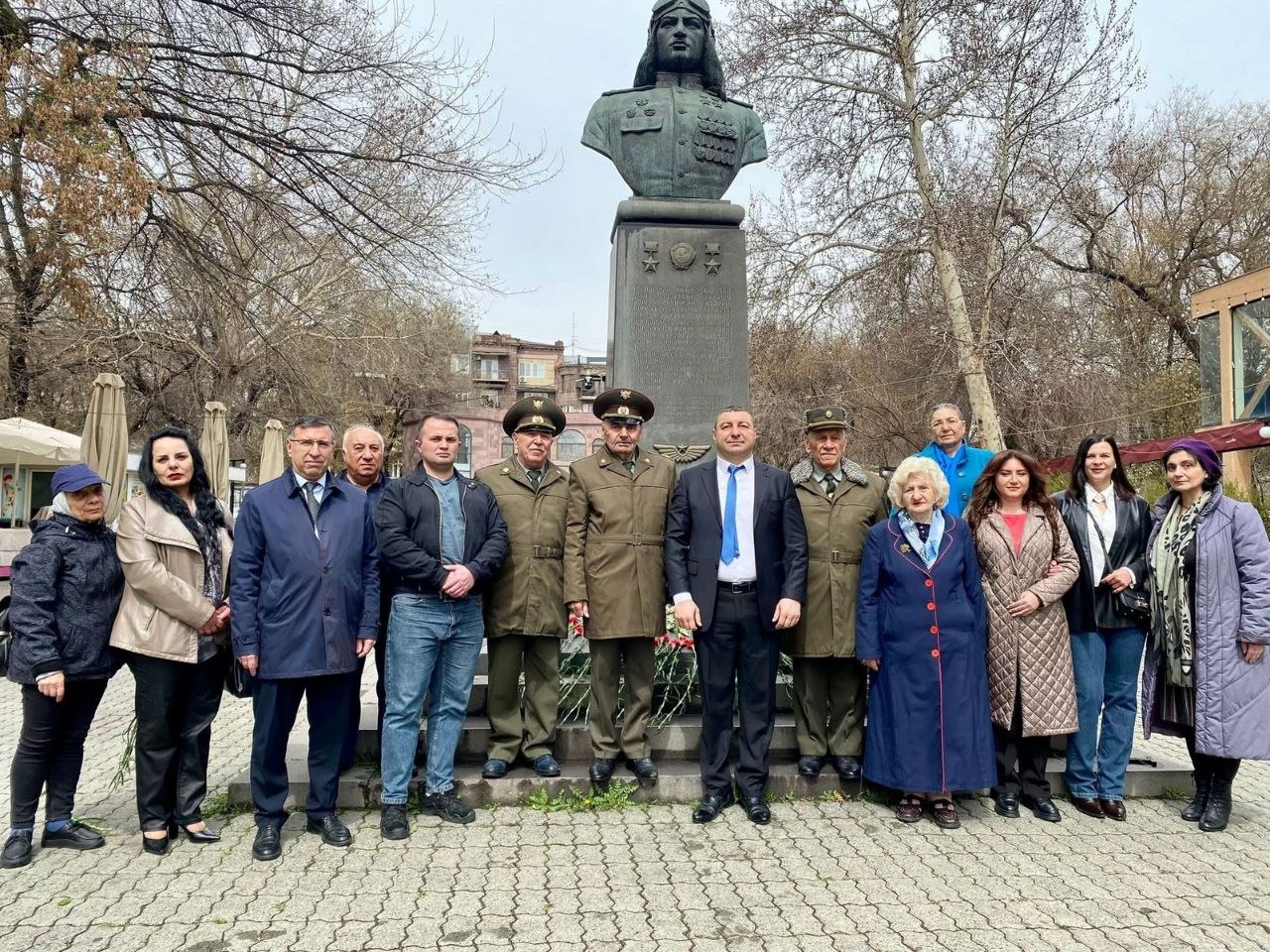 «Внимание! Внимание! В небе Нельсон!»
