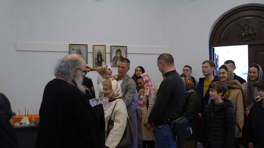 В Великую Субботу в Пограничном управлении ФСБ в Ереване освятили пасхальные куличи