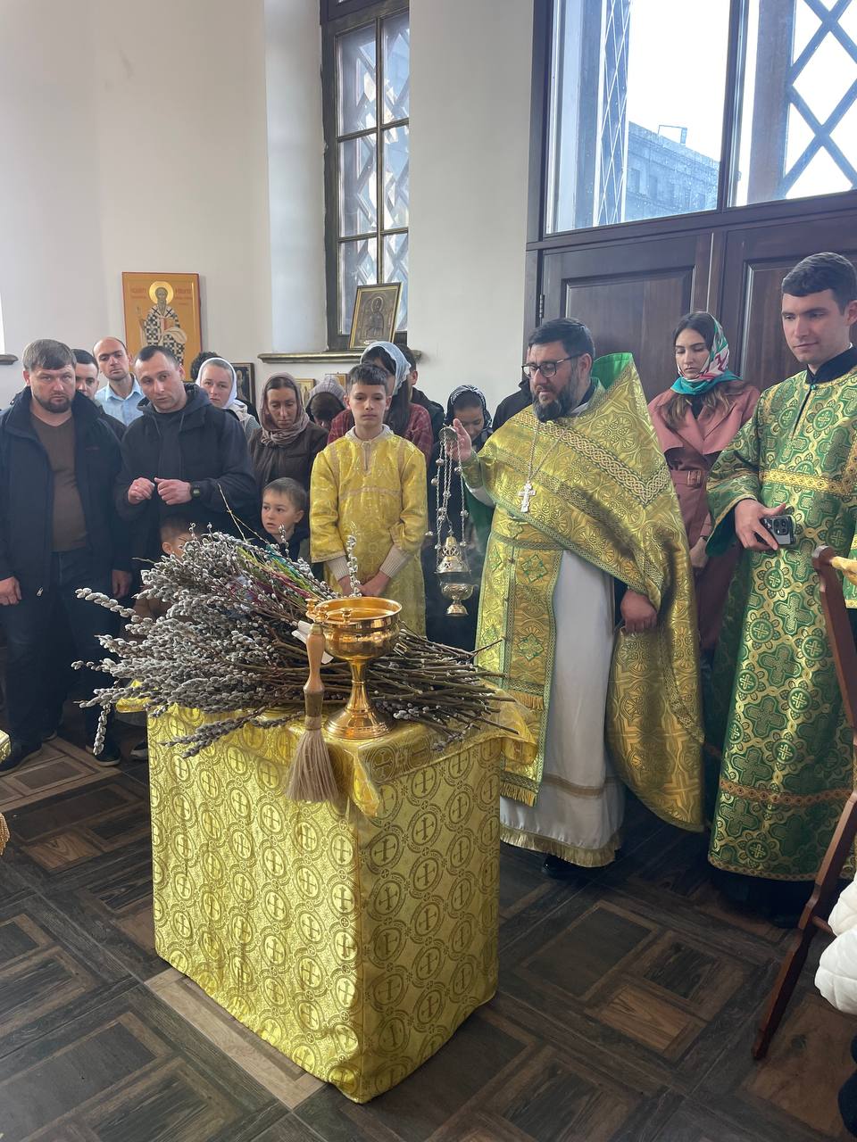 Празднование Входа Господня в Иерусалим в храмах Ереванско-Армянской епархии: фоторепортаж