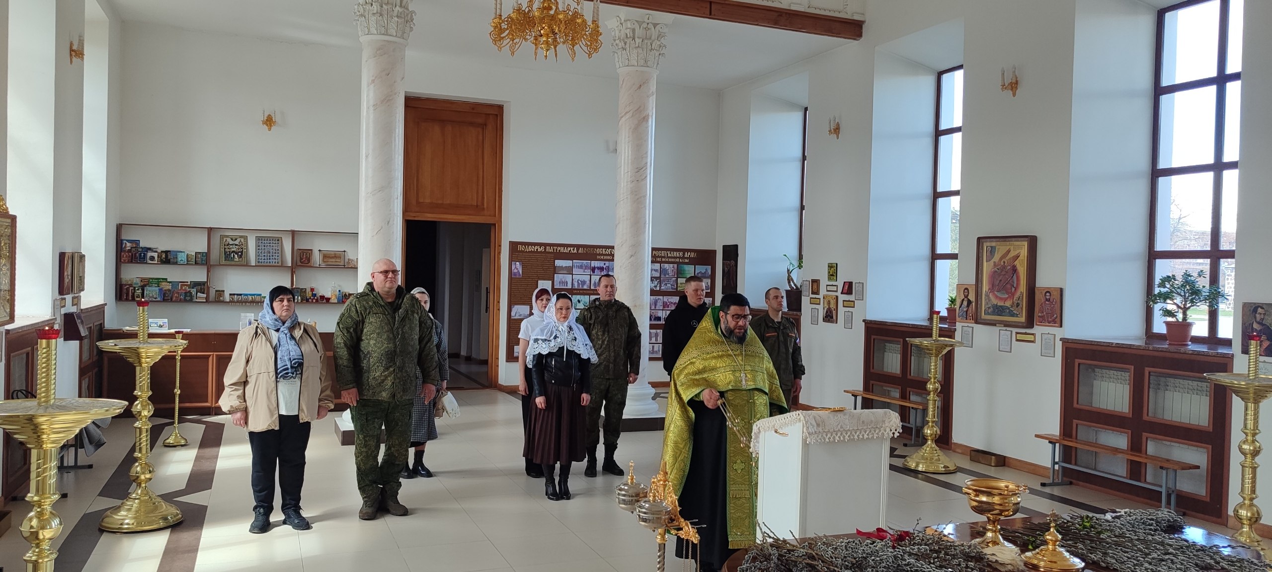 Празднование Входа Господня в Иерусалим в храмах Ереванско-Армянской епархии: фоторепортаж