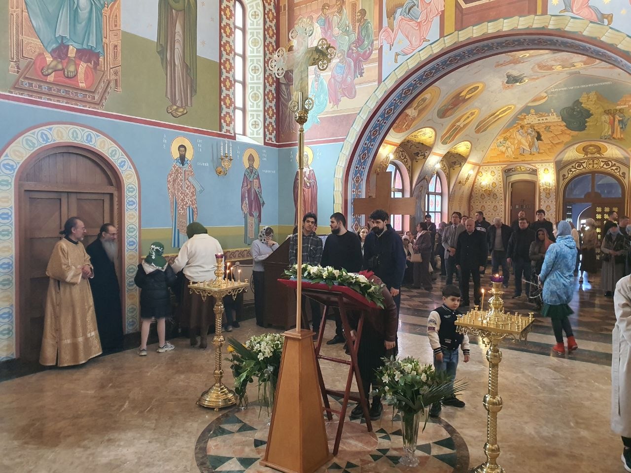 Празднование Входа Господня в Иерусалим в храмах Ереванско-Армянской епархии: фоторепортаж