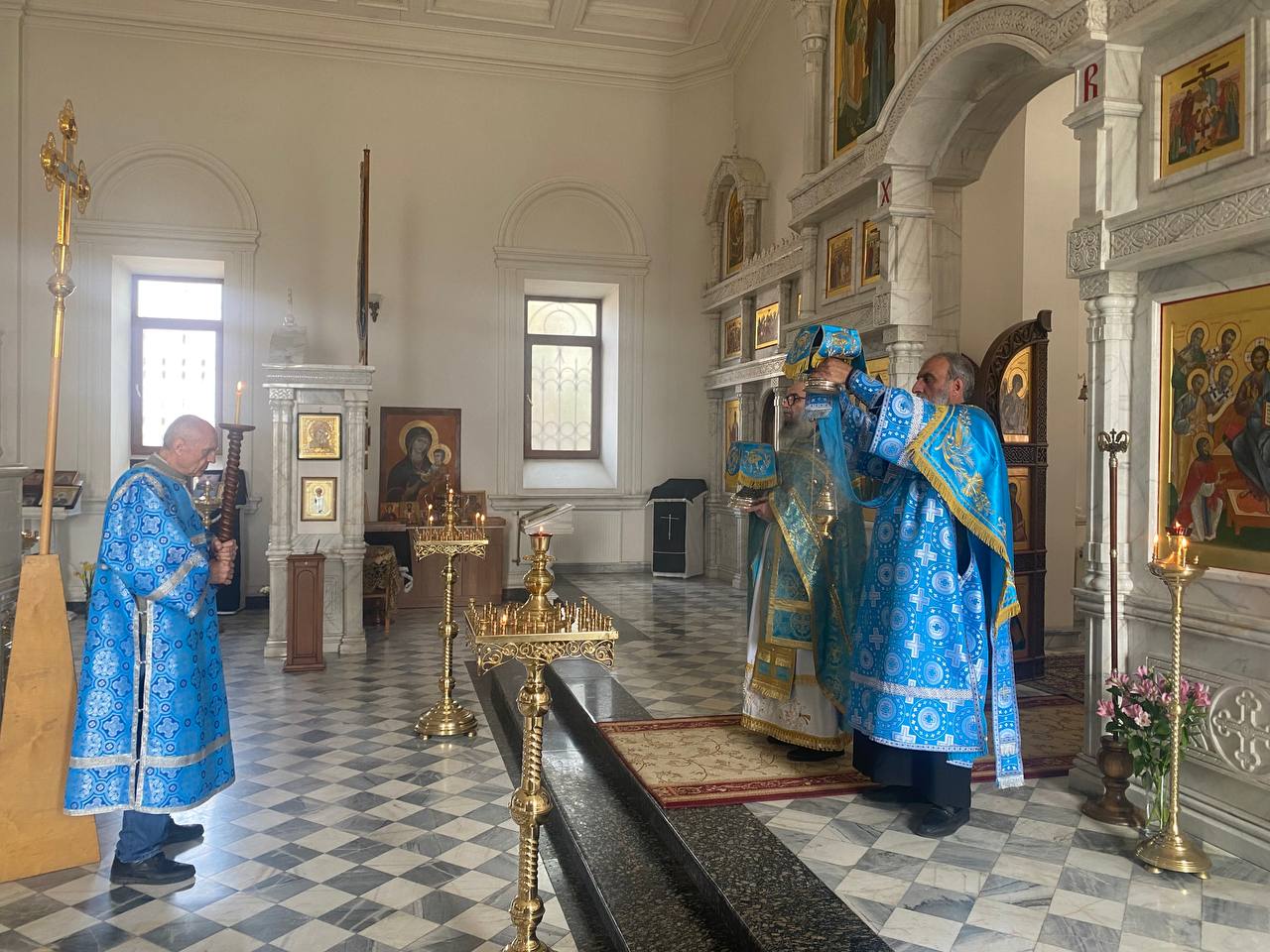 Празднование Благовещения Пресвятой Богородицы в храмах Ереванско-Армянской епархии: фоторепортаж