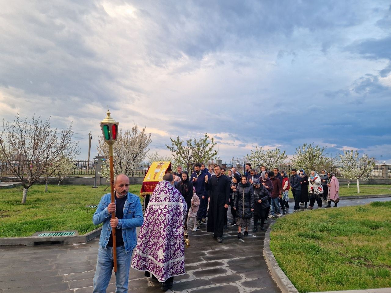 Службы Страстной Седмицы в Ереванско-Армянской епархии: фоторепортаж