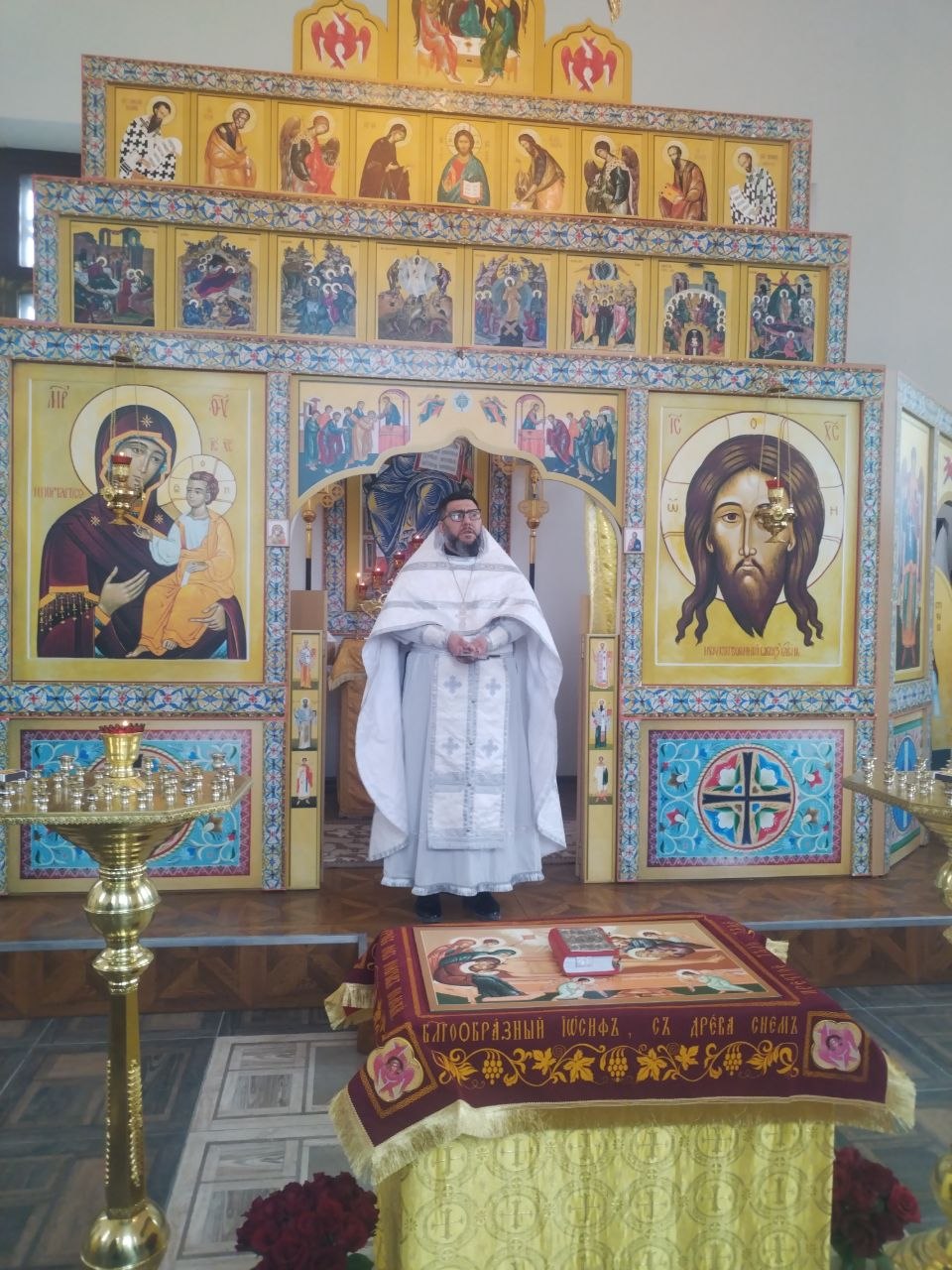 Службы Страстной Седмицы в Ереванско-Армянской епархии: фоторепортаж