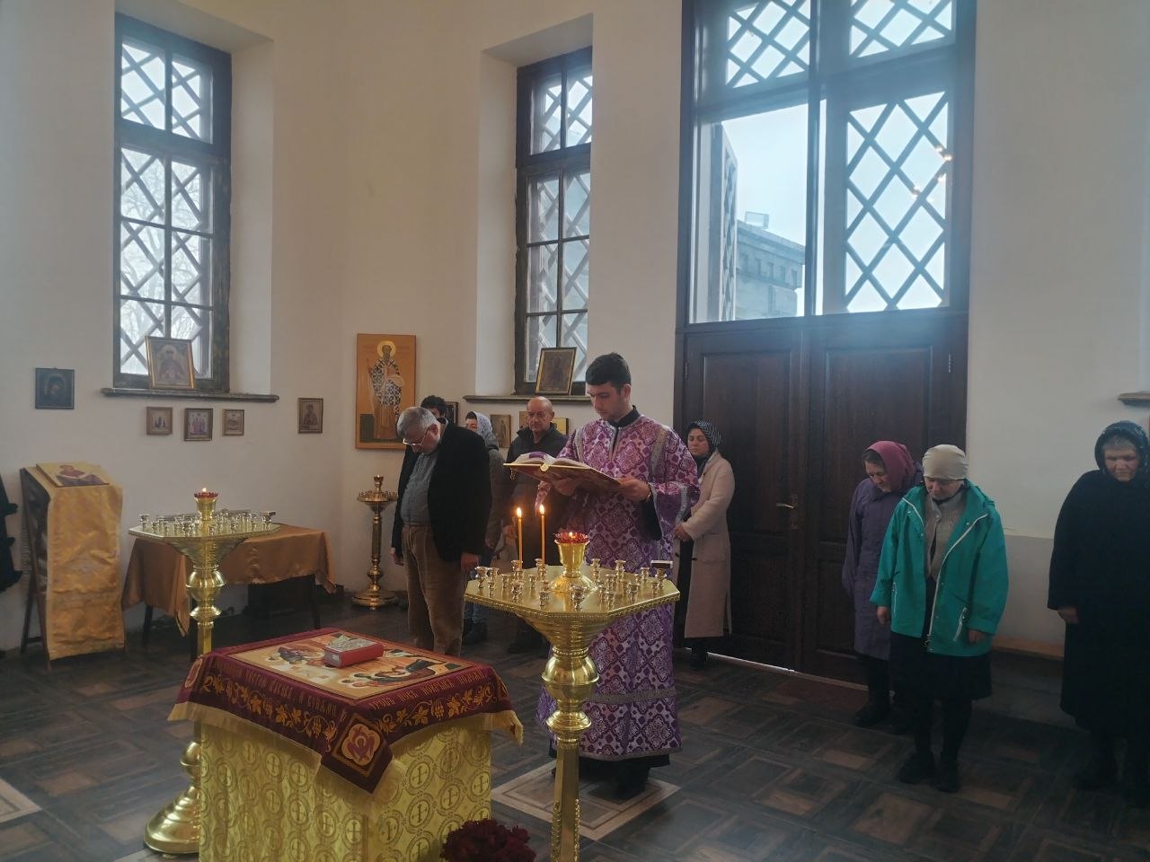 Службы Страстной Седмицы в Ереванско-Армянской епархии: фоторепортаж