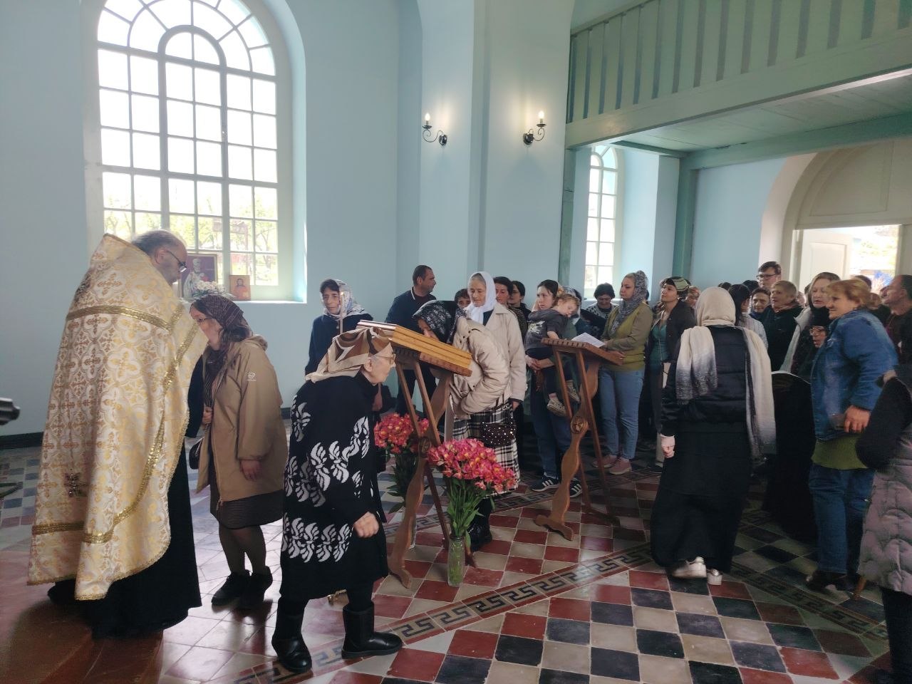 В восстановленном Никольском храме села Амракиц состоялся праздничный молебен