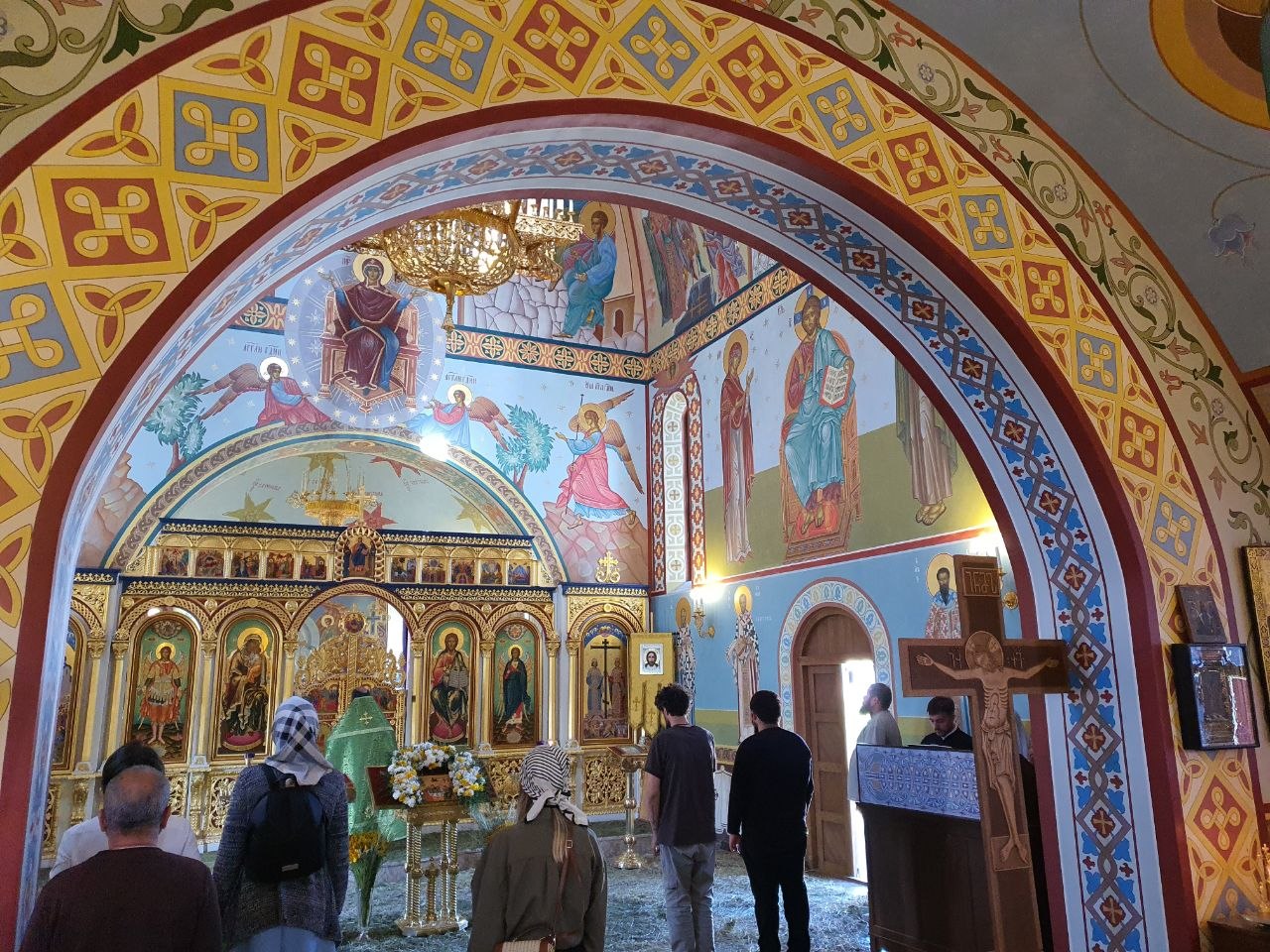 Празднование Дня Святой Троицы, Пятидесятницы в храмах Ереванско-Армянской епархии: фоторепортаж
