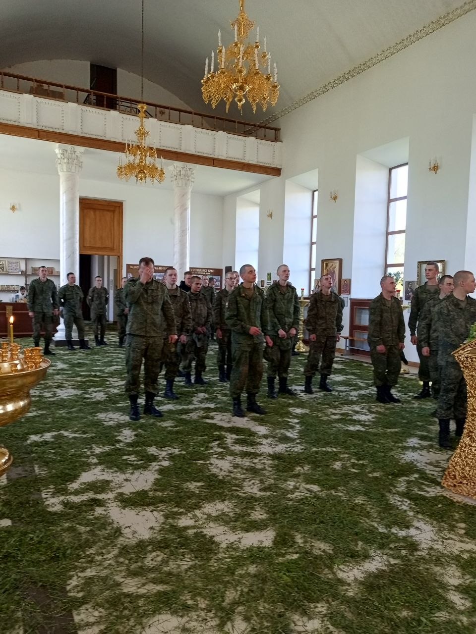 Празднование Дня Святой Троицы, Пятидесятницы в храмах Ереванско-Армянской епархии: фоторепортаж