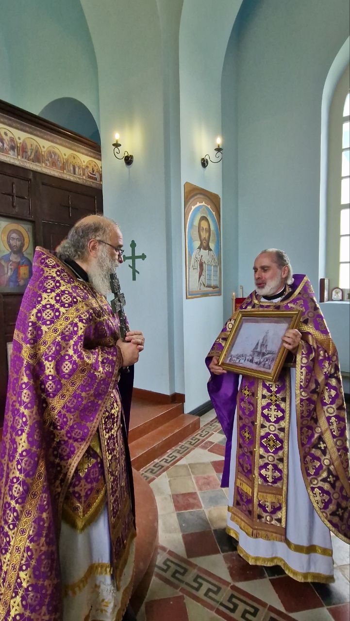 Малое освящение и Литургия в храме свт. Николая в села Амракиц
