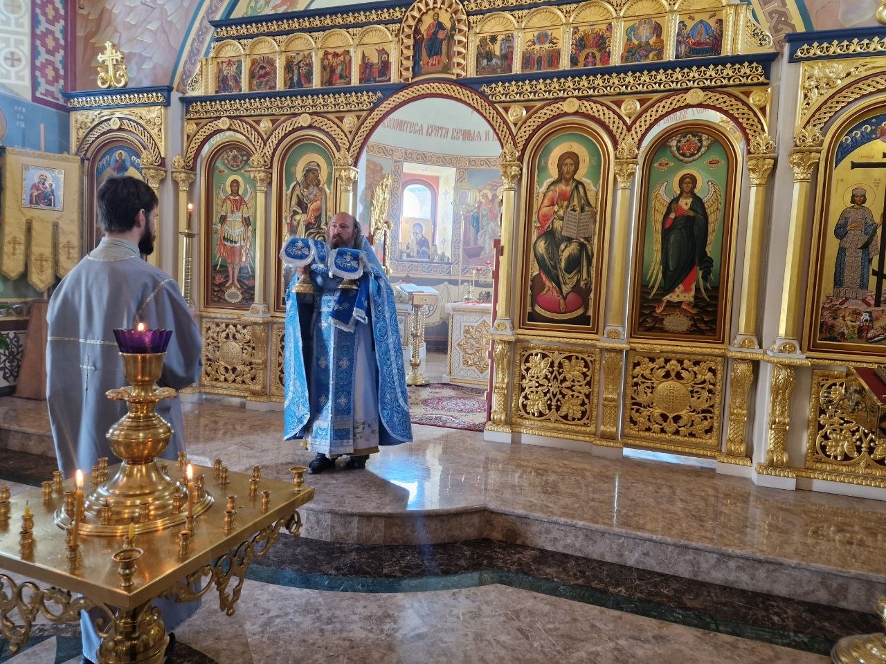 Празднование Успения Пресвятой Владычицы нашей Богородицы и Приснодевы Марии в храмах Ереванско-Армянской епархии: фоторепортаж
